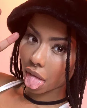 Kira Noir — photo de profil OnlyFans